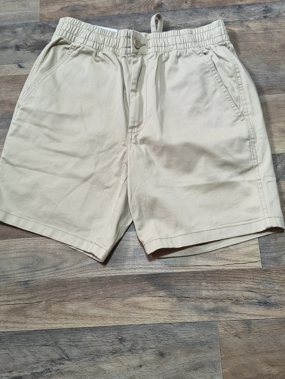 Men's Elastic Waist Flat-Front Shorts in Light Beige